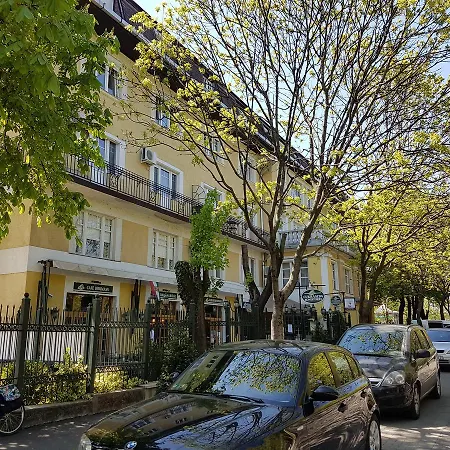 Aranycsillag Family Apartman Apartman